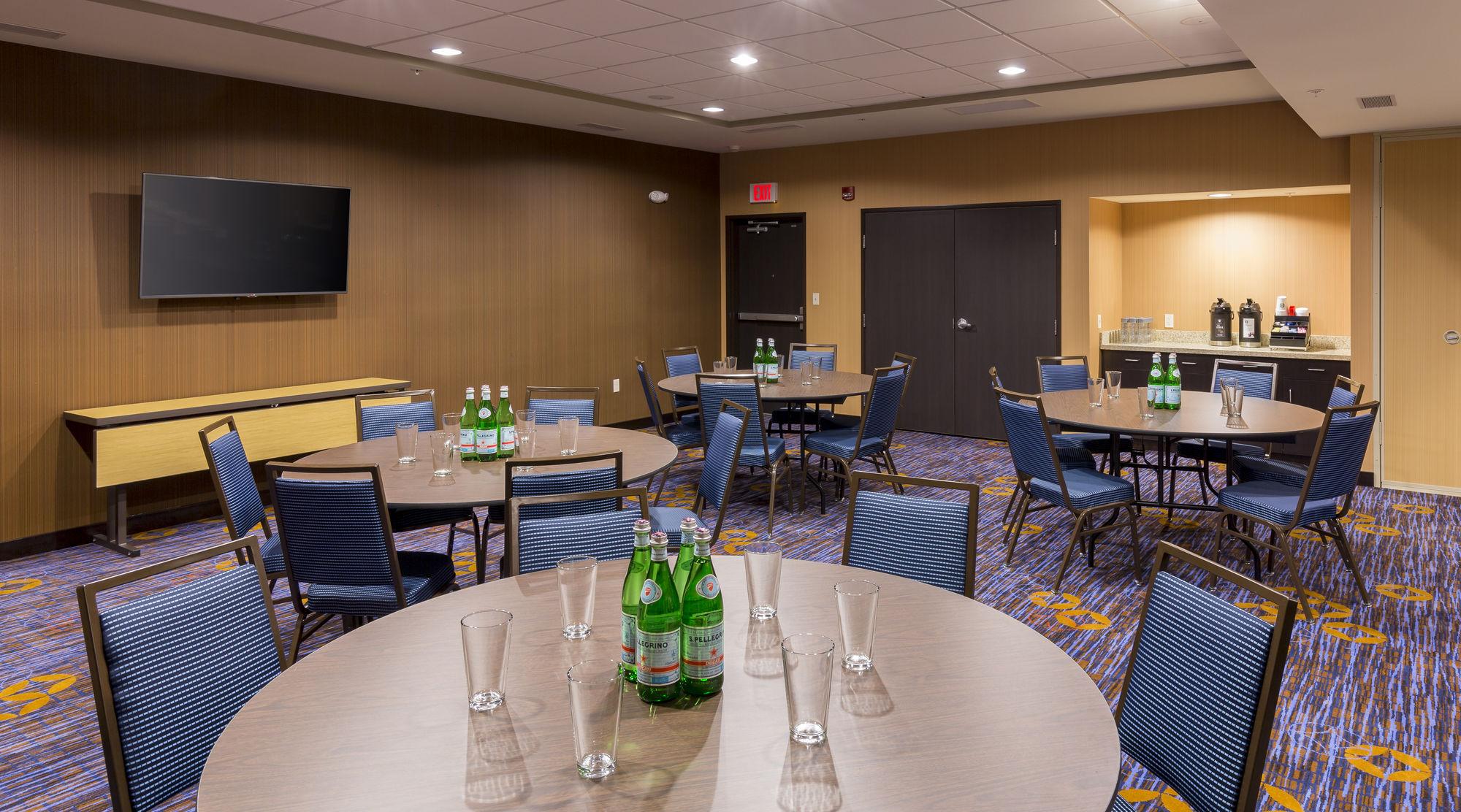 Courtyard By Marriott Bismarck North Otel Dış mekan fotoğraf
