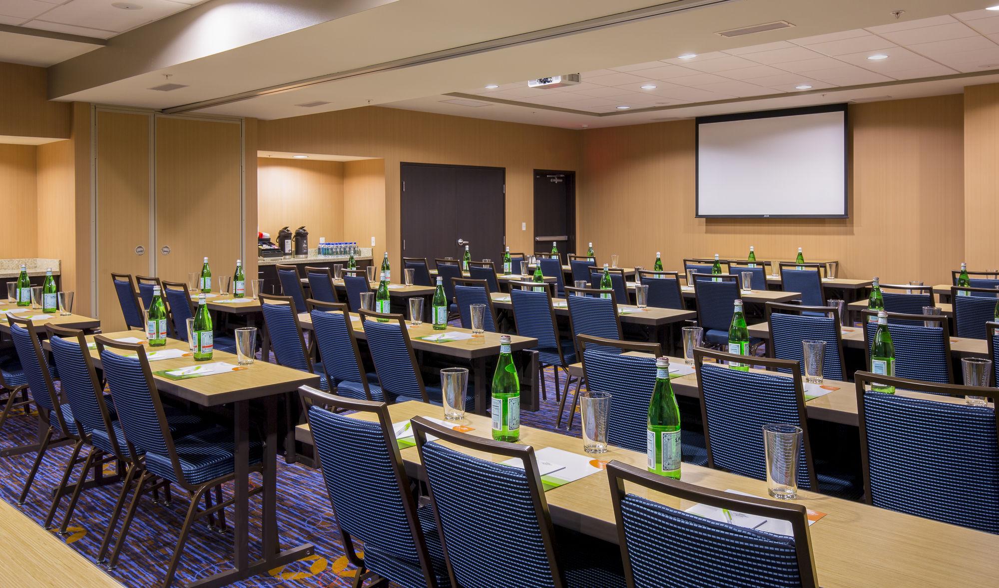 Courtyard By Marriott Bismarck North Otel Dış mekan fotoğraf