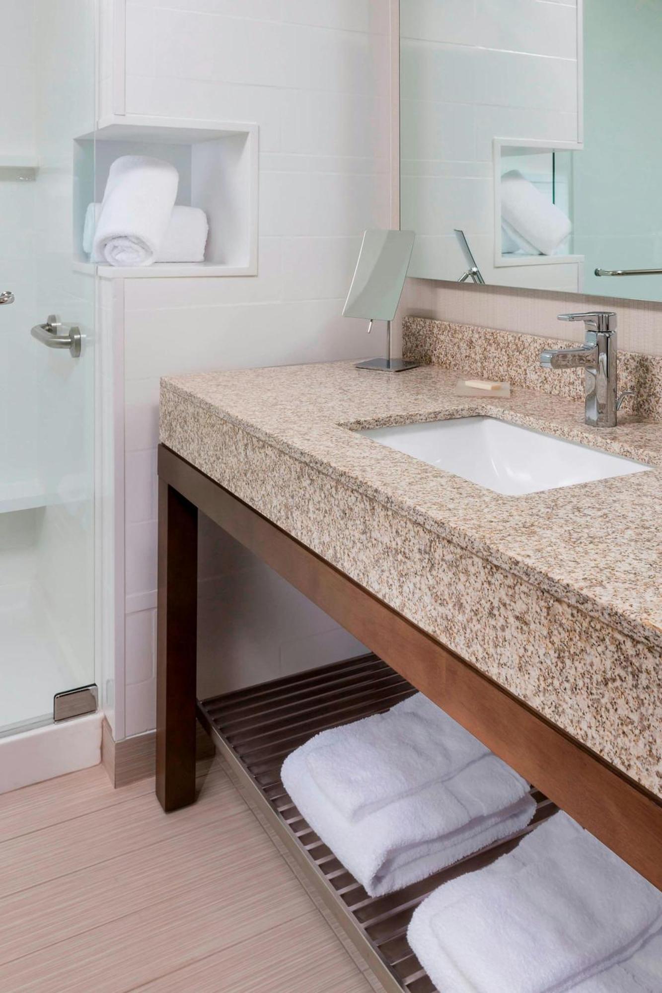 Courtyard By Marriott Bismarck North Otel Dış mekan fotoğraf