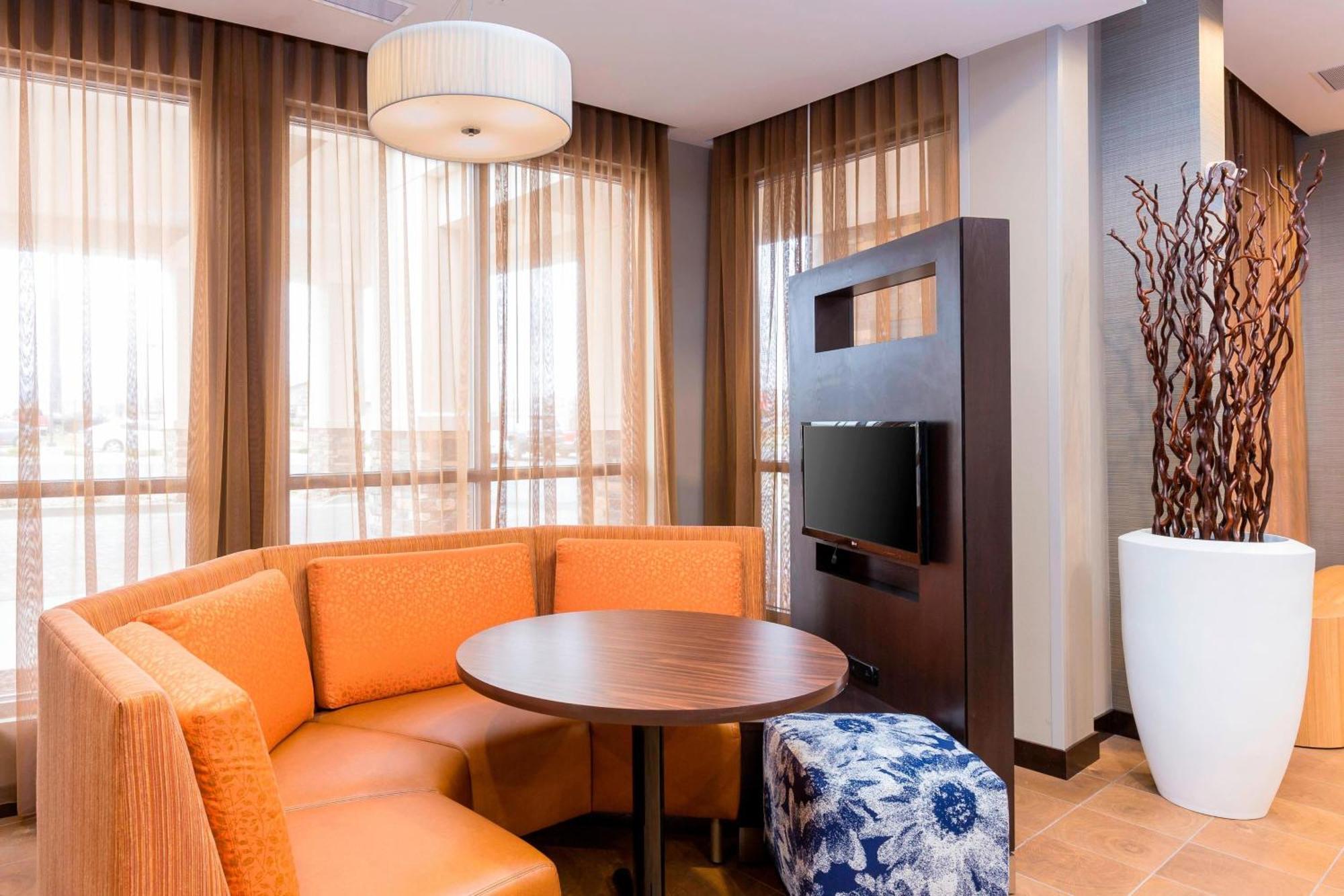 Courtyard By Marriott Bismarck North Otel Dış mekan fotoğraf